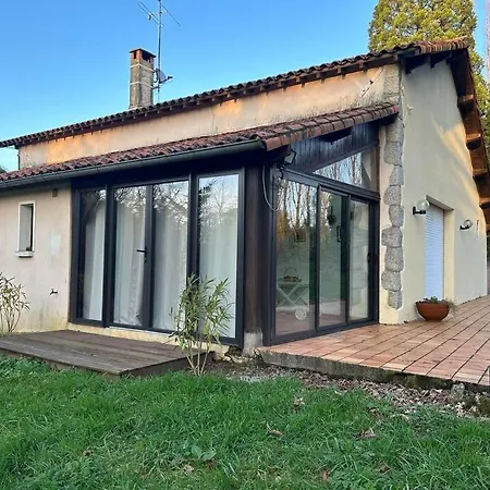 度假居 Maison Paisible Avec Etang Prive *